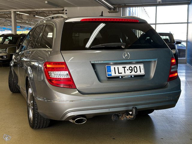 Mercedes-Benz C 6