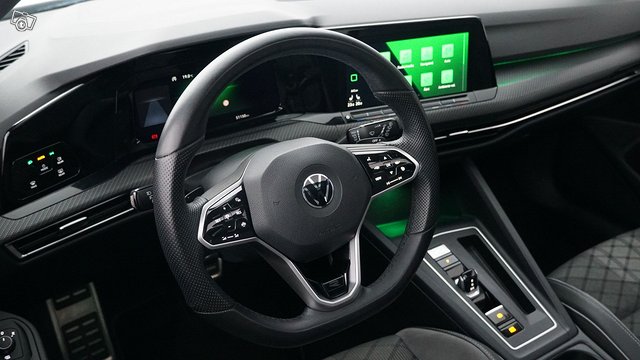 Volkswagen Golf 13