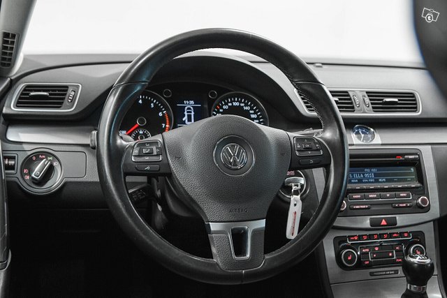 Volkswagen Passat 13