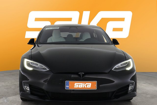 Tesla Model S 2