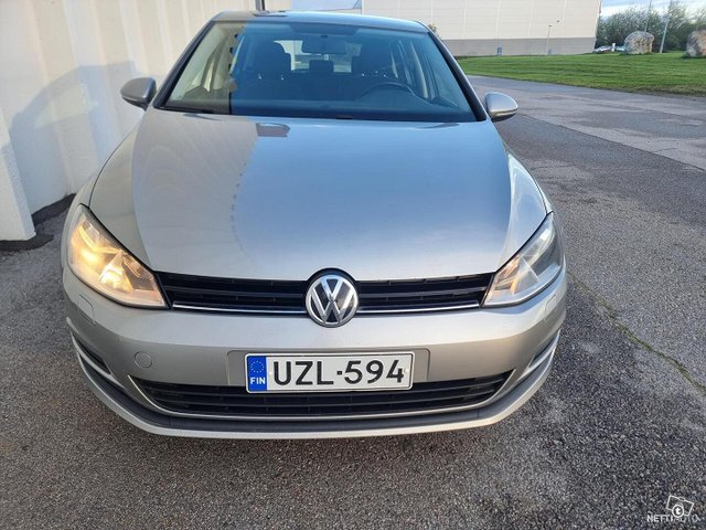 Volkswagen Golf 10