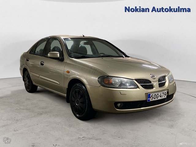 Nissan Almera 1