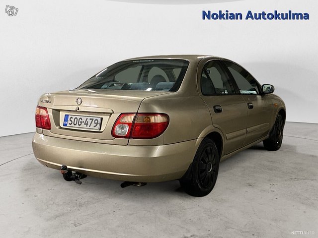 Nissan Almera 4