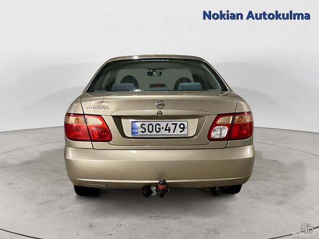 Nissan Almera 6