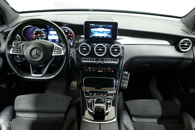 Mercedes-Benz GLC 14