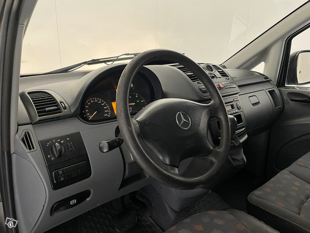 Mercedes-Benz Vito 8