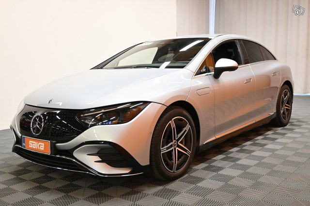 Mercedes-Benz EQE 4