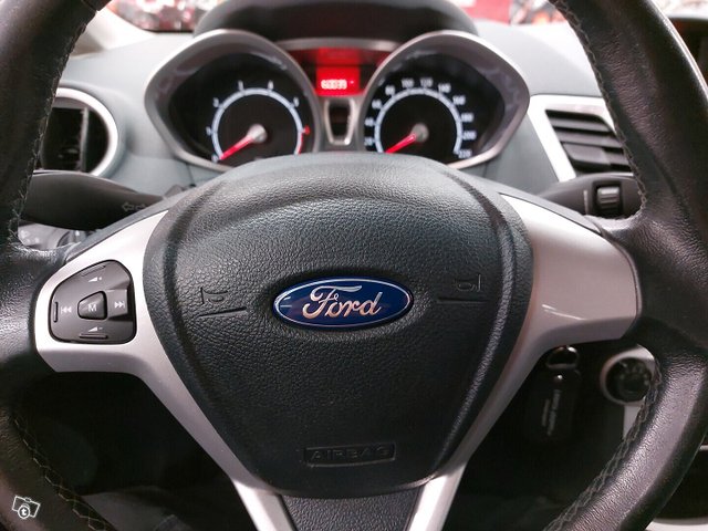 Ford Fiesta 15