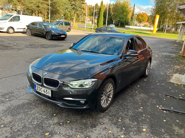 BMW 330 3