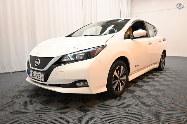 Nissan Leaf 4