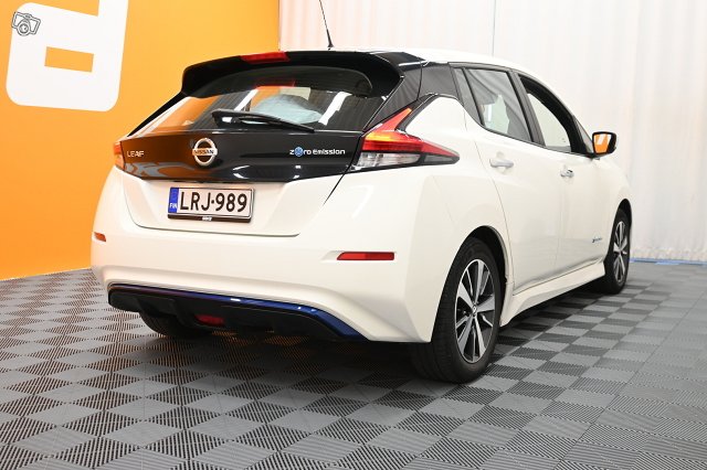 Nissan Leaf 8