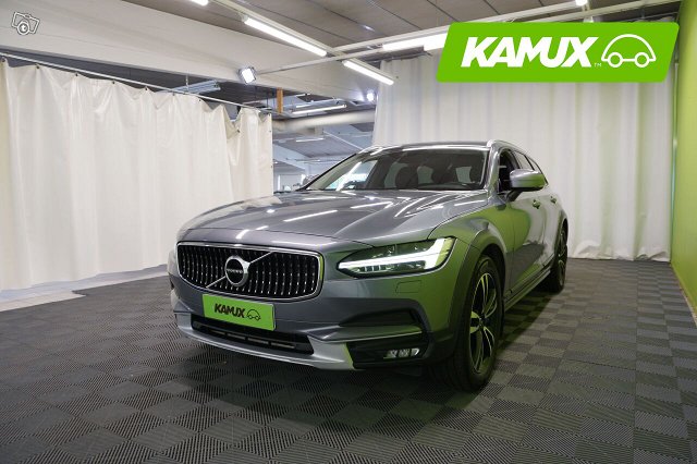 Volvo V90 Cross Country 6