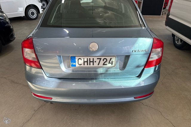 SKODA OCTAVIA 12