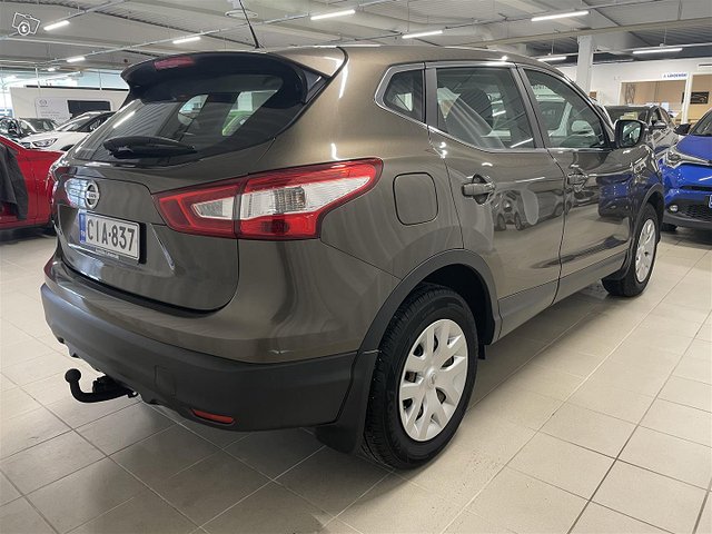 NISSAN Qashqai 6