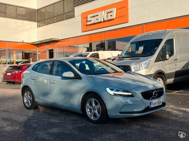 Volvo V40