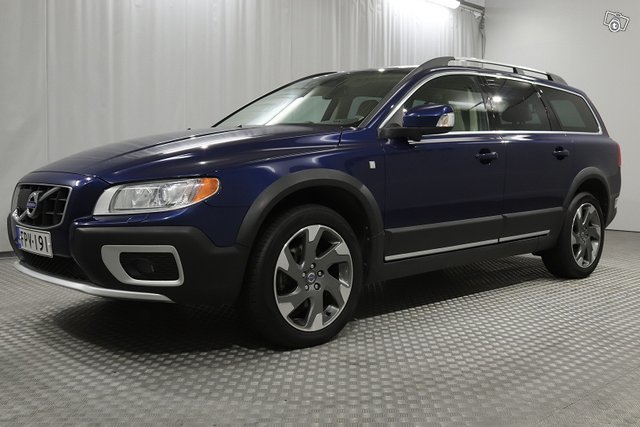 Volvo XC70 7