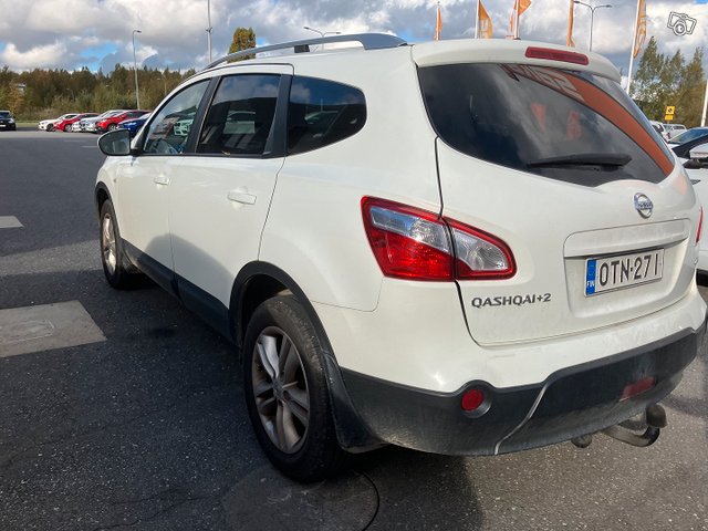 Nissan Qashqai+2 6