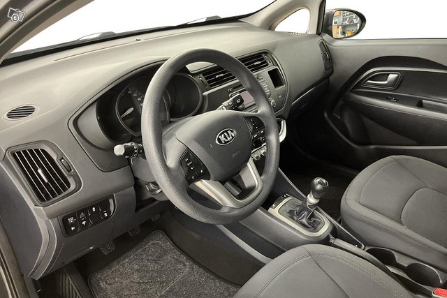 Kia Rio 7