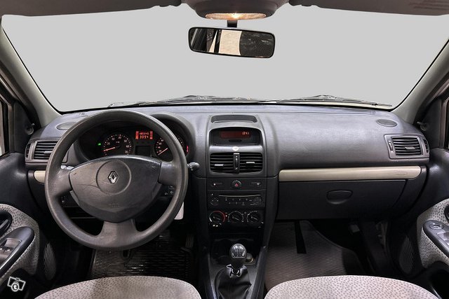 Renault Clio 18