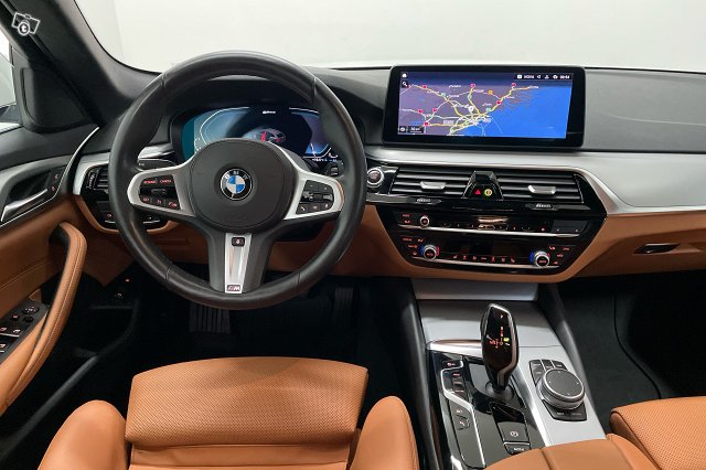 BMW 530 8