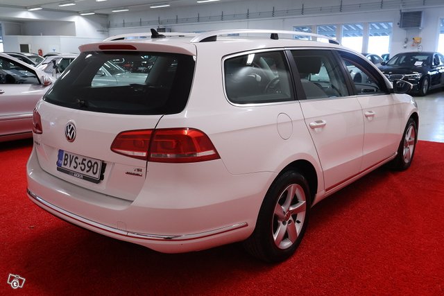 VOLKSWAGEN Passat 3