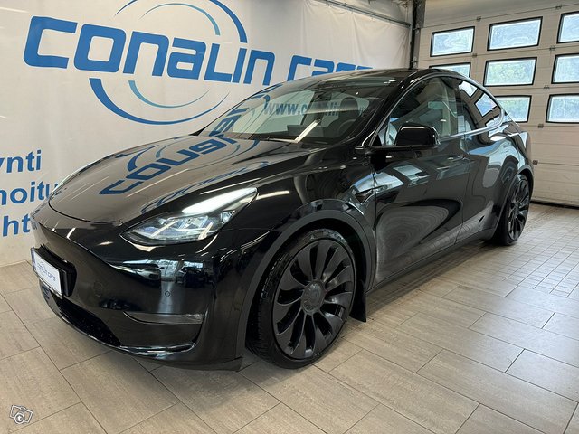 Tesla Model Y 1