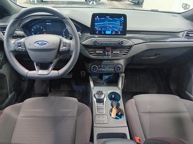 FORD Focus 9