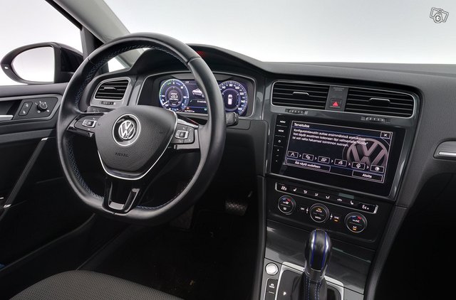 Volkswagen Golf 9