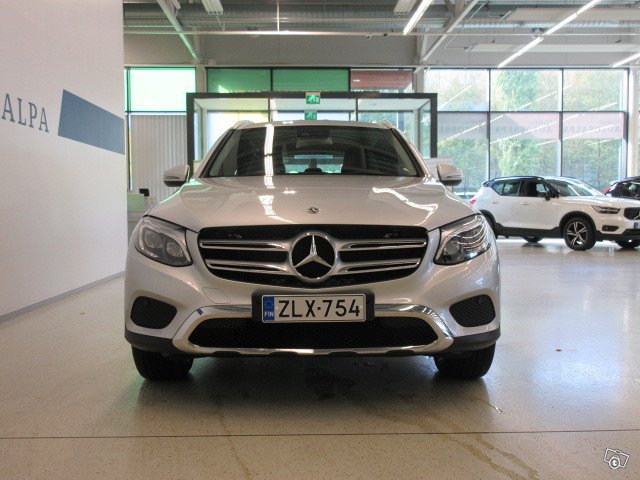 MERCEDES-BENZ GLC 6