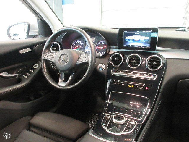 MERCEDES-BENZ GLC 13