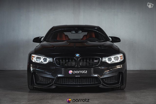 BMW M4 2