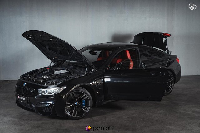 BMW M4 21