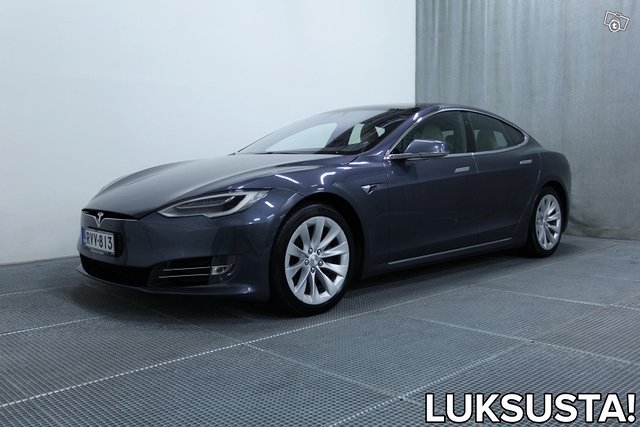 Tesla Model S 1