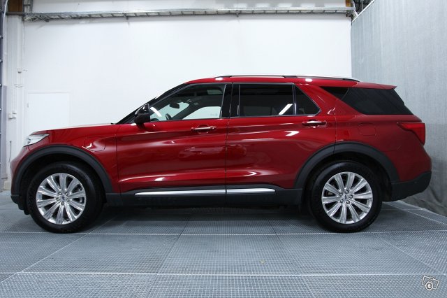 Ford Explorer 15