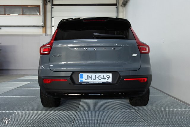 Volvo XC40 17