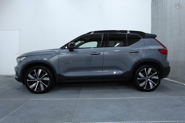 Volvo XC40 18