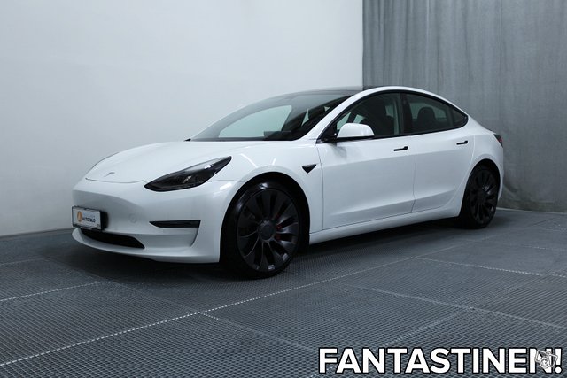 Tesla Model 3 1