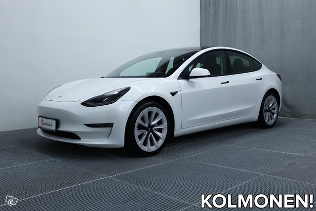 Tesla Model 3 1