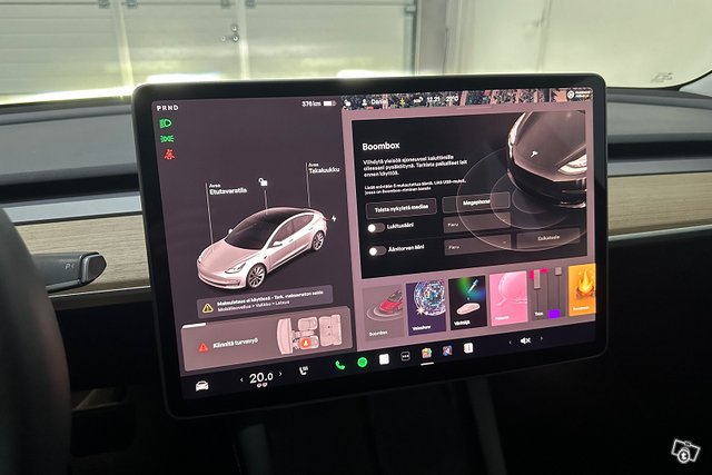 Tesla Model 3 20