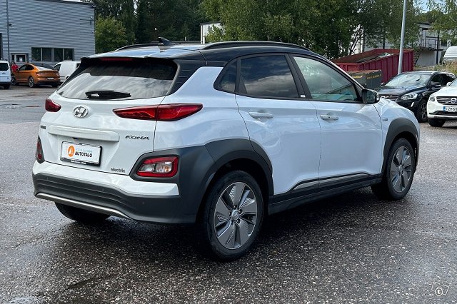 Hyundai KONA 5