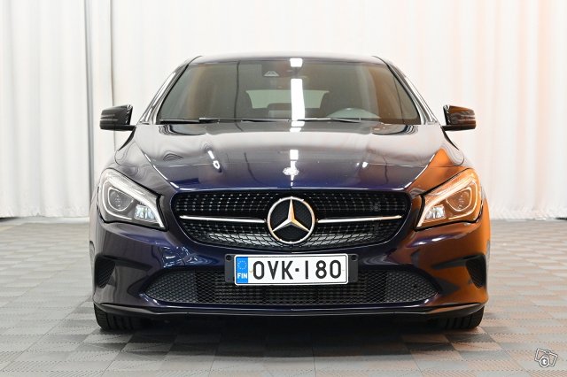 Mercedes-Benz CLA 2