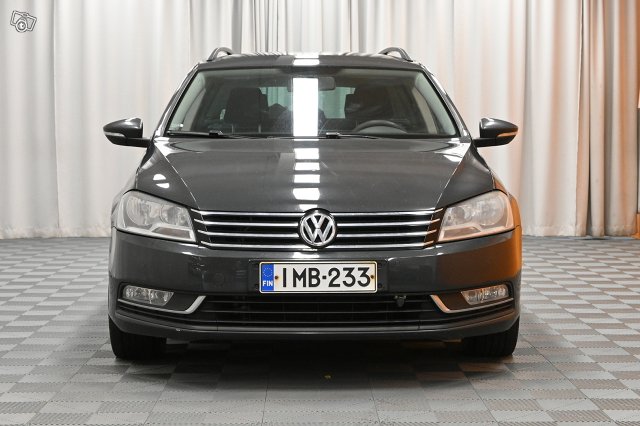 Volkswagen Passat 2