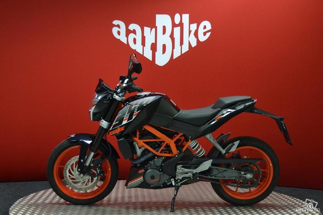 KTM 390 4