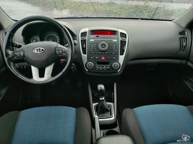 Kia Ceed 8