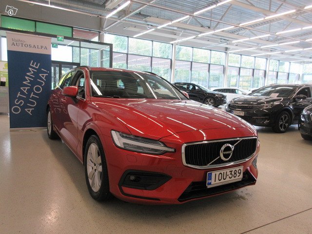 VOLVO V60 9