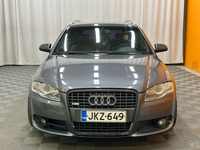 Audi A4 2