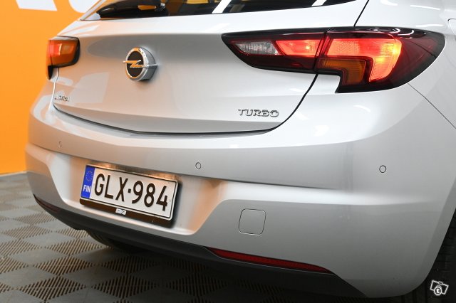 Opel Astra 10