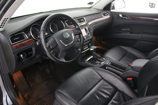 Skoda Superb 10