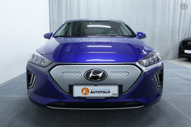 Hyundai IONIQ Electric 14