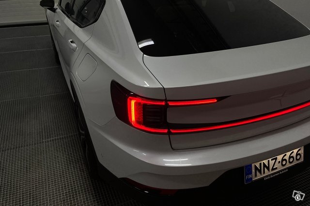 Polestar 2 6